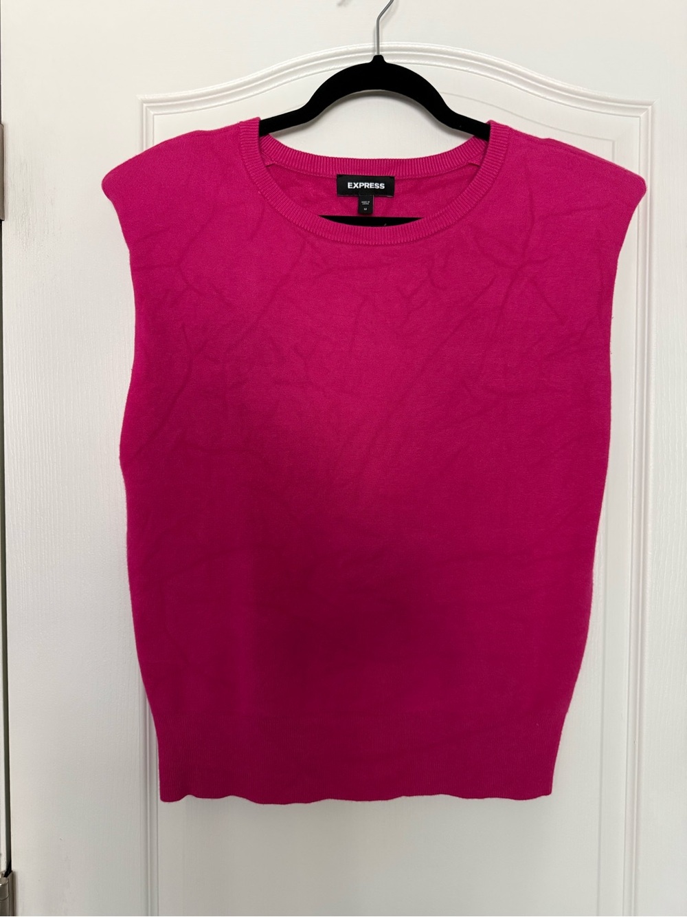 Express Women’s Sleeveless Crewneck Tank - Fuchsia